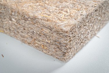 Close up einer Putzträgerplatte aus Hanf